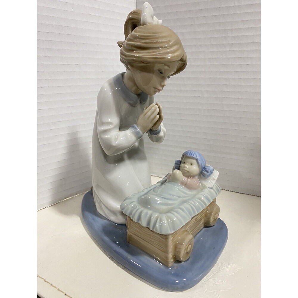 Vintage NAO by Lladro Porcelain Figurine Kneeling Girl Praying Over Baby Spain